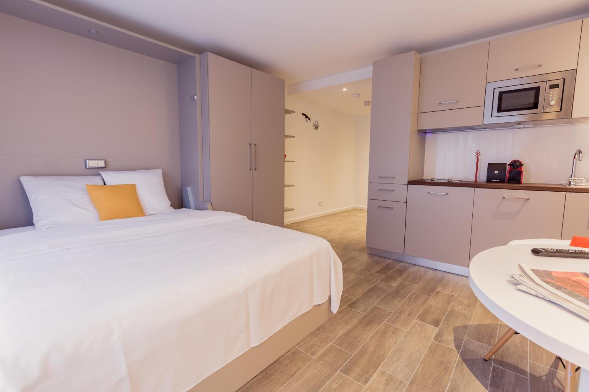 360 Frankfurt 3*